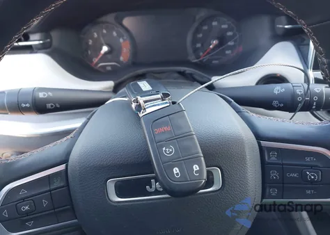 2022 Jeep Compass Limited 4X4 from USA, damaged, VIN 3C4NJDCB8NT209892